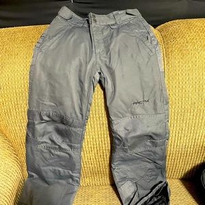 Youth medium snow pants